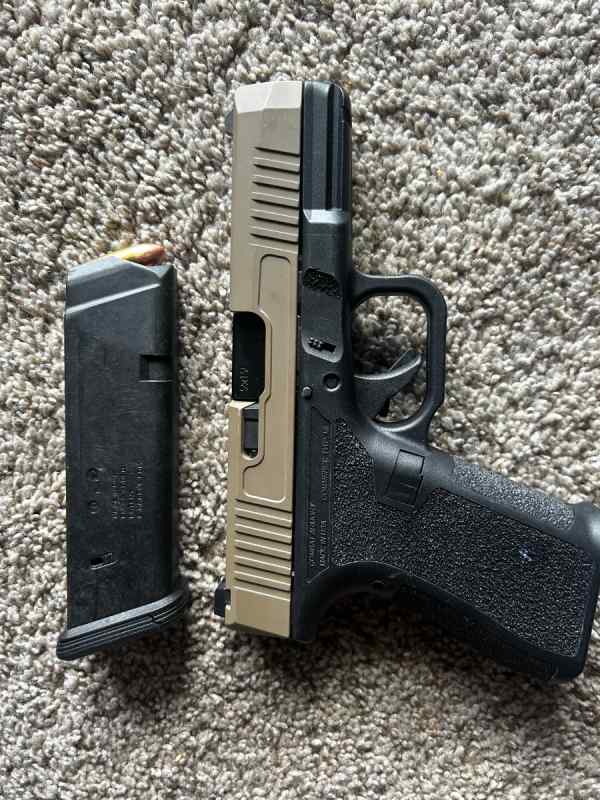 Combat Armory Glock 19 gen 4 style