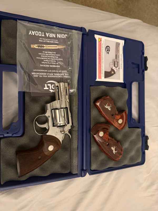 Colt Python 2.5”