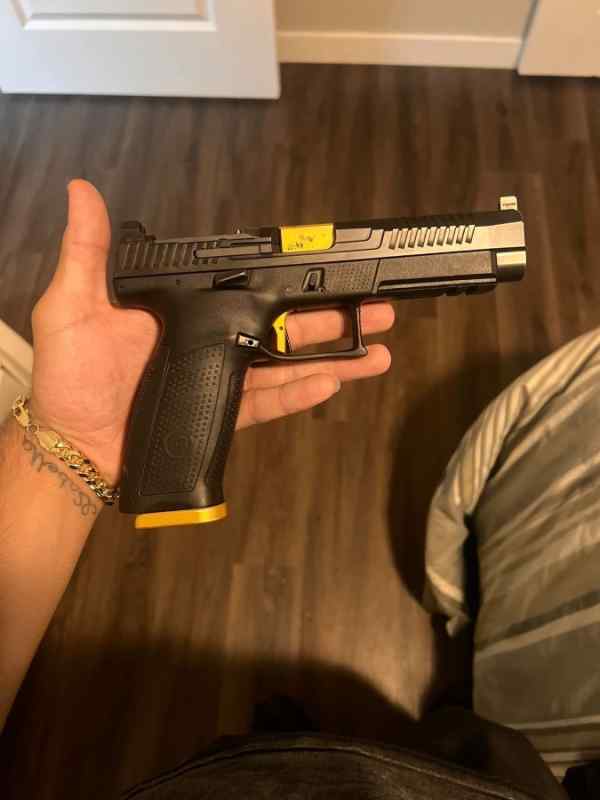Cz p10 F competition